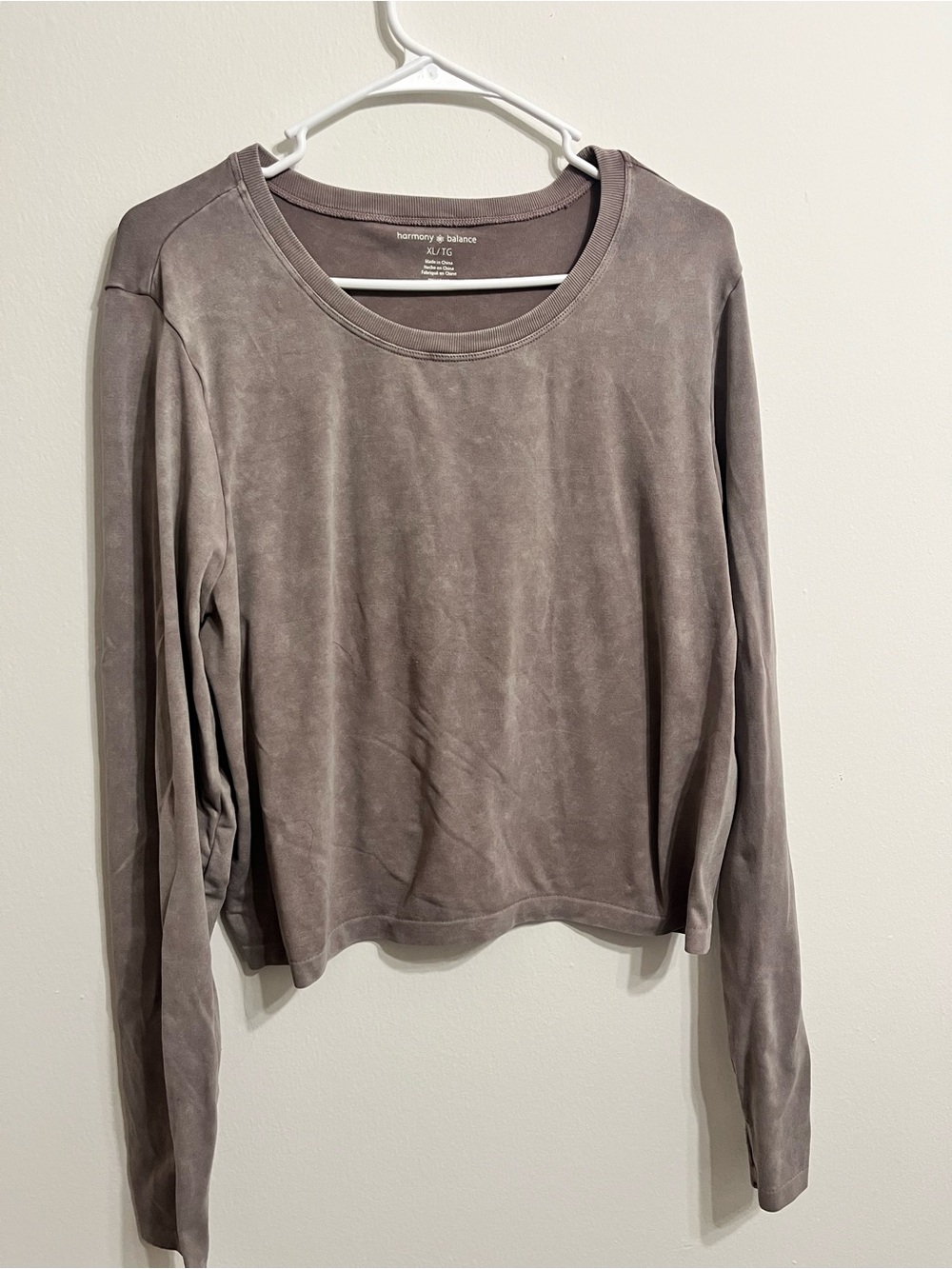 Women's Long Sleeve Cropped Top